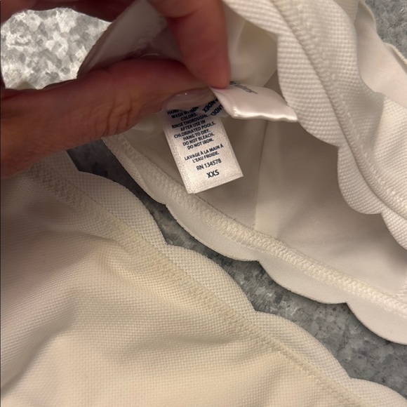 Vineyard Vines White Bikini Set - Picture 7 of 8